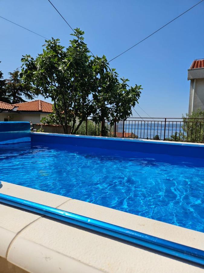 Apartments With Swimming Pool 9X4M سيلتسي المظهر الخارجي الصورة
